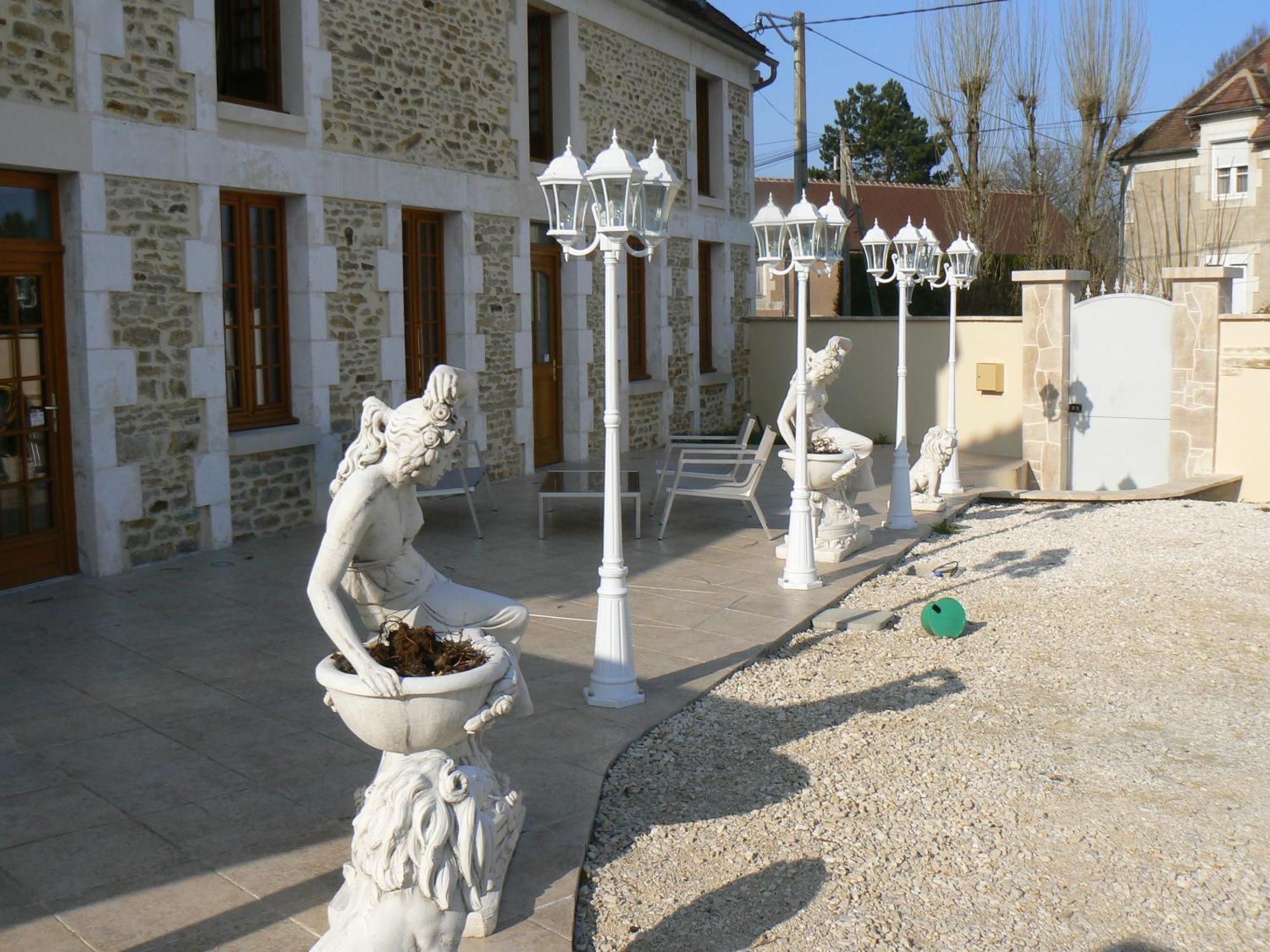 Le Manoir Des Chapelles Bed & Breakfast Venoy Exterior photo