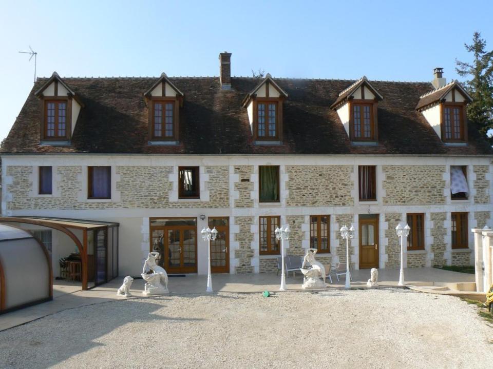 Le Manoir Des Chapelles Bed & Breakfast Venoy Exterior photo