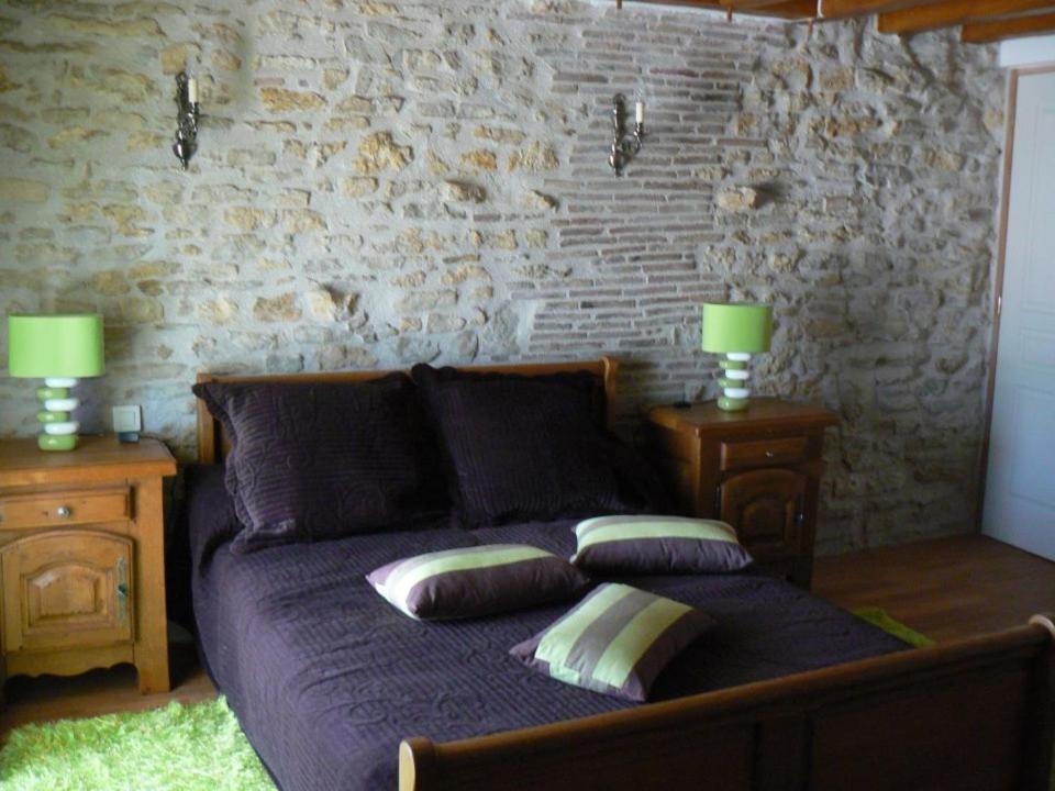 Le Manoir Des Chapelles Bed & Breakfast Venoy Room photo